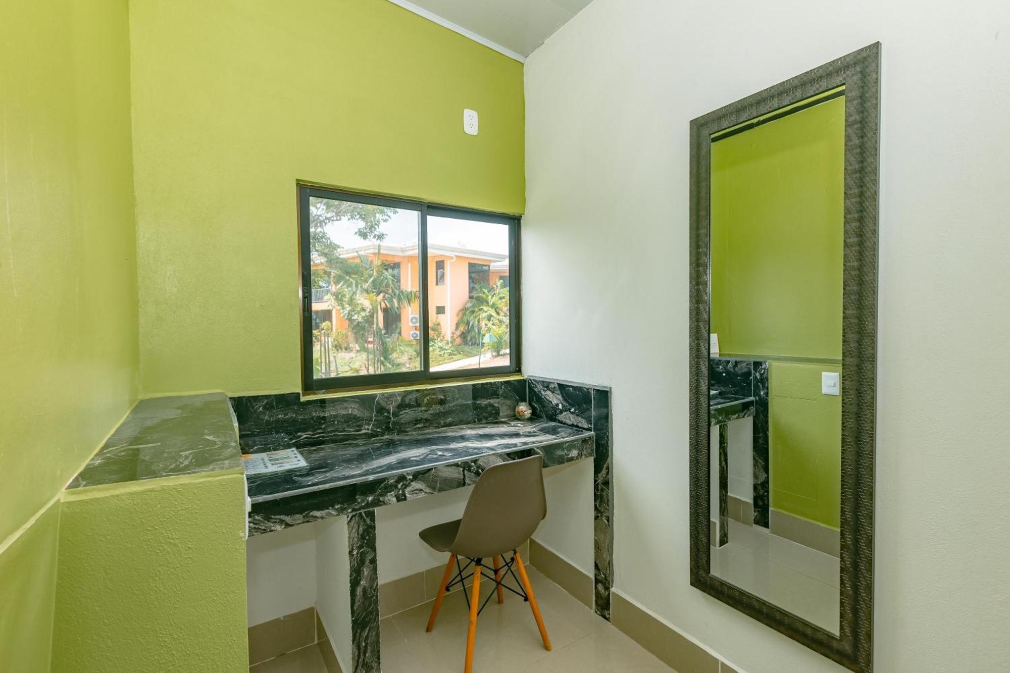 Vista Del Pacifico. Apartment Quepos Exterior photo